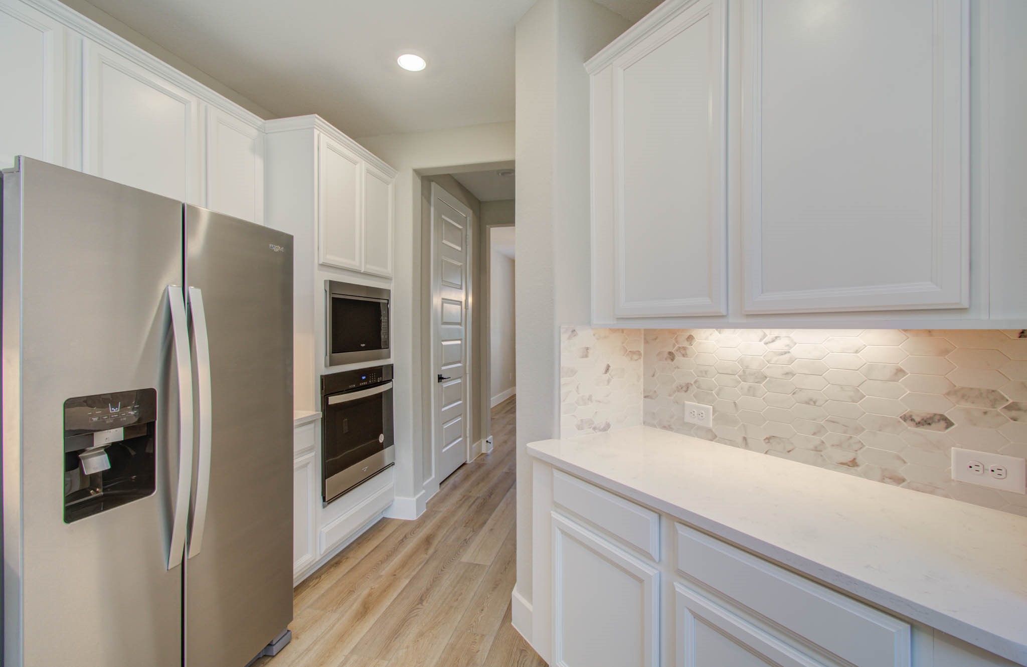 9950 Wild Indigo Circle Property Photo 18