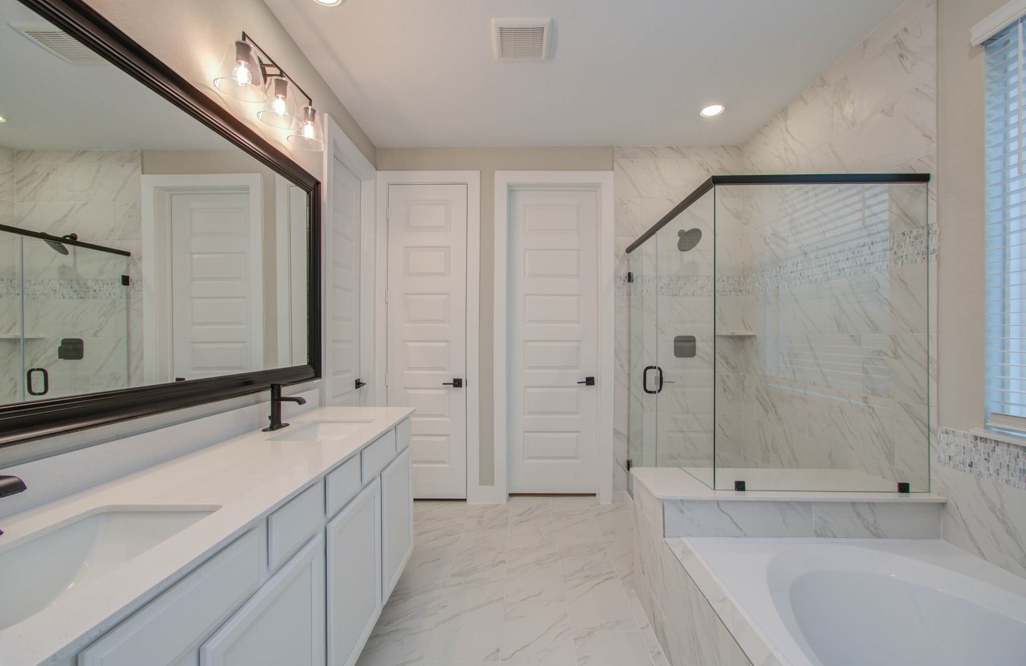 9950 Wild Indigo Circle Property Photo 23