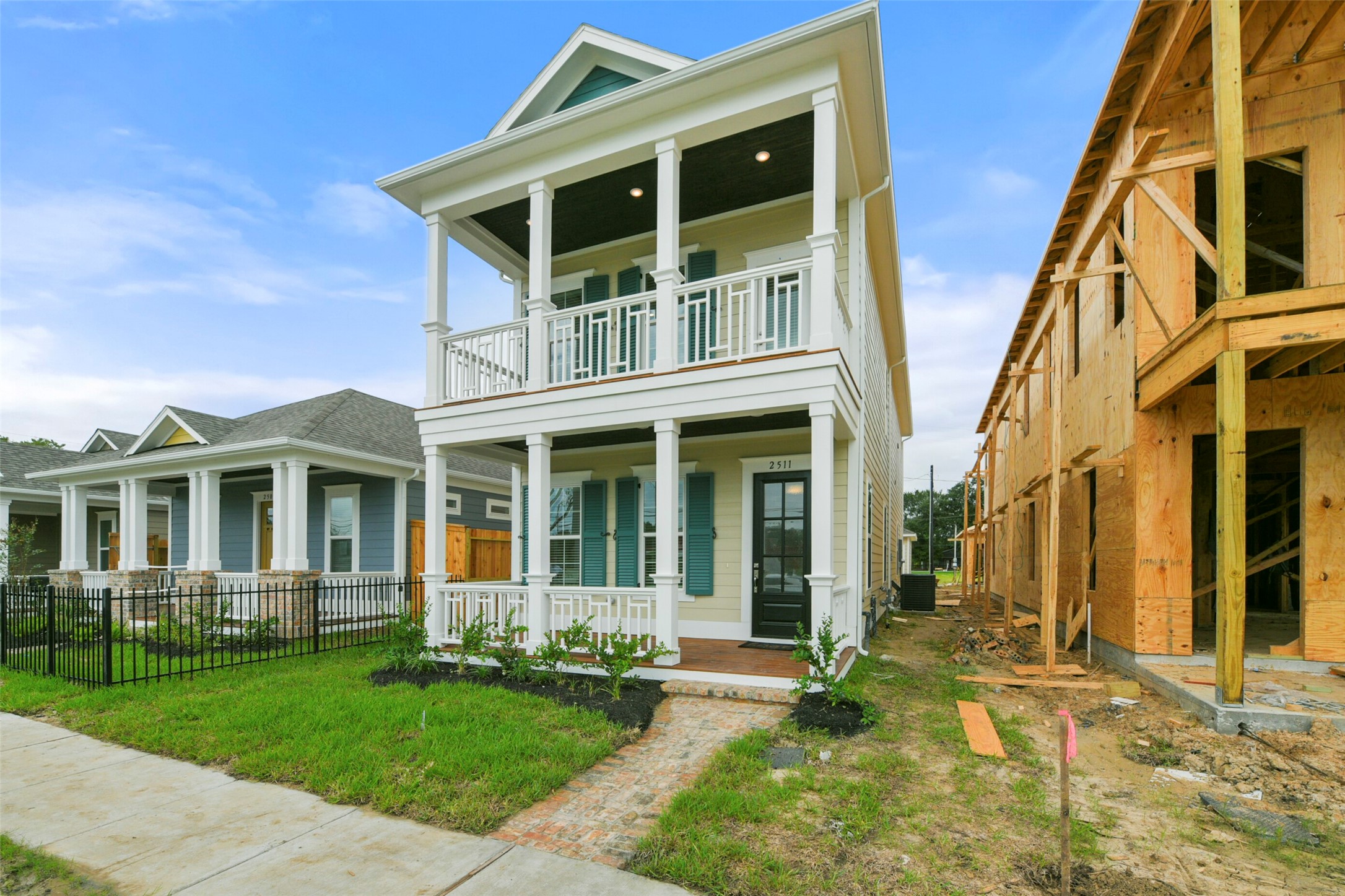 2511 S Houston Avenue Property Photo 4