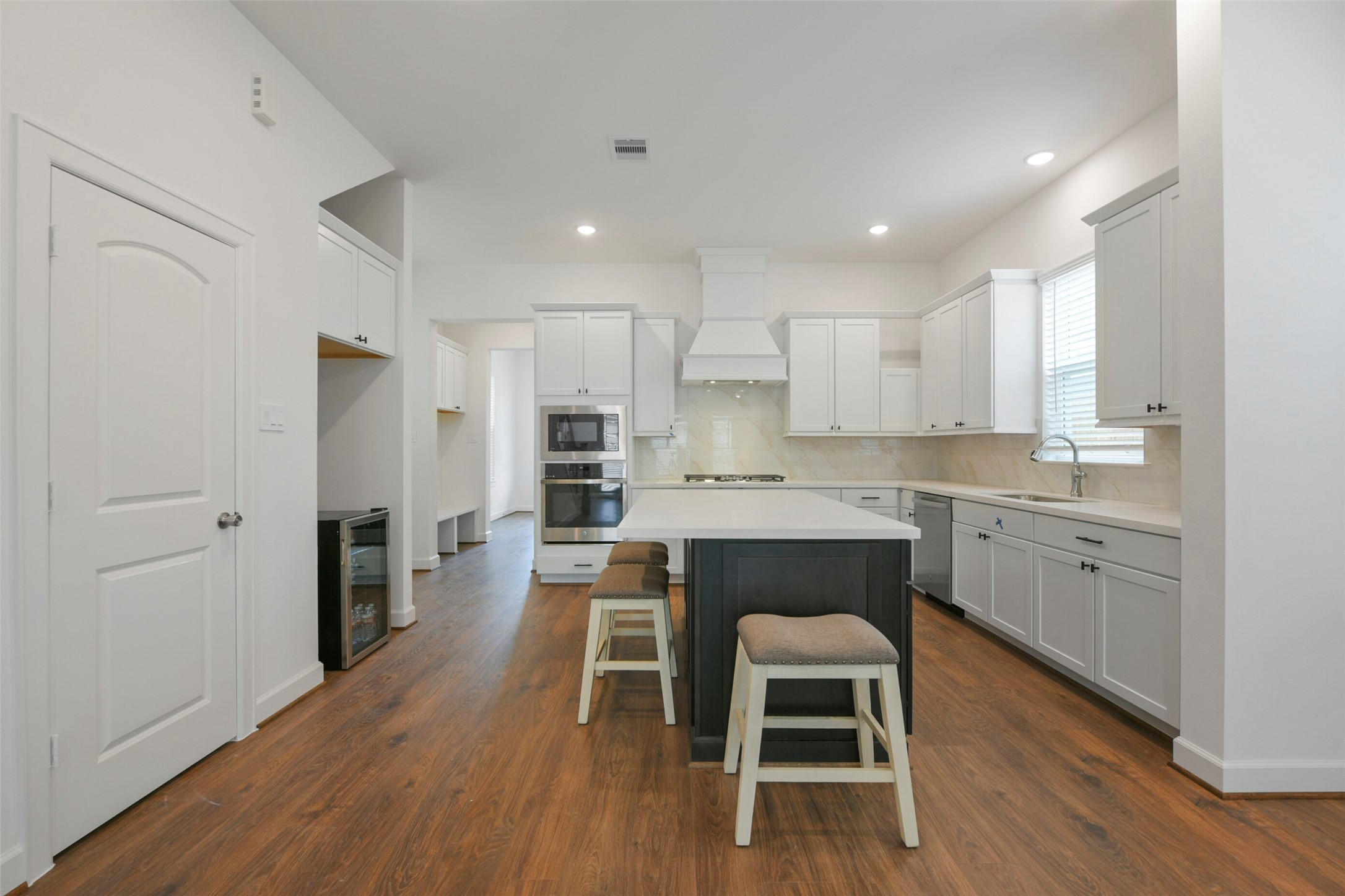2511 S Houston Avenue Property Photo 12