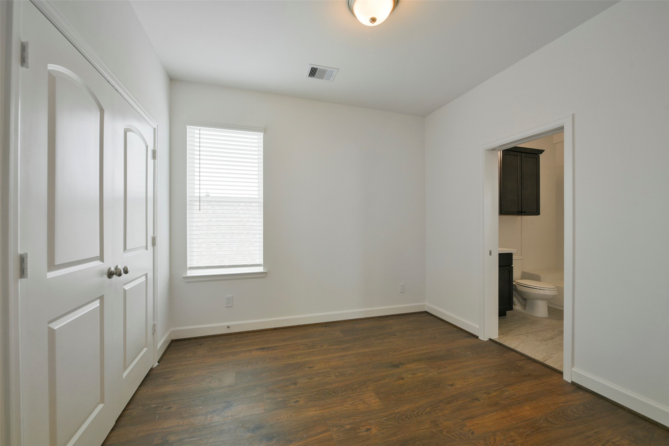 2511 S Houston Avenue Property Photo 30