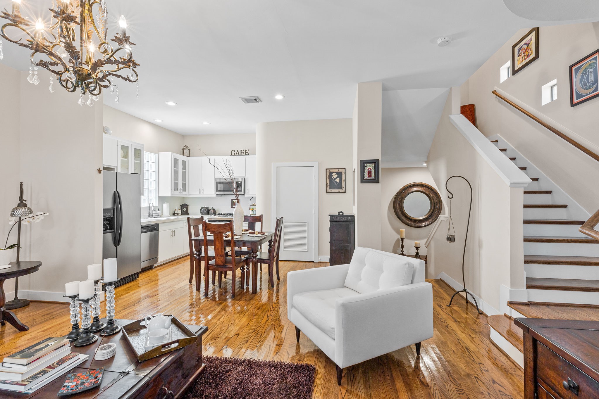 5817 Darling Street H Property Photo 1
