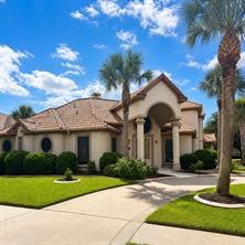 10 Lake Mist Court Property Photo 2