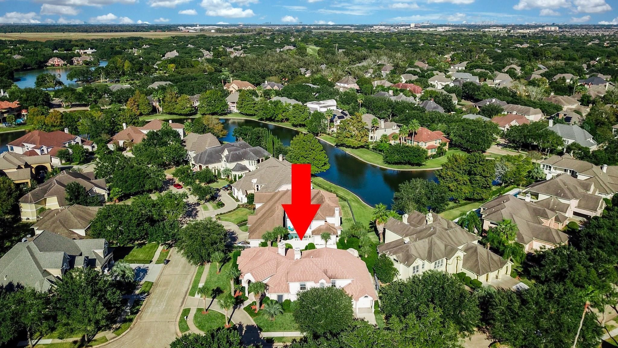 10 Lake Mist Court Property Photo 4