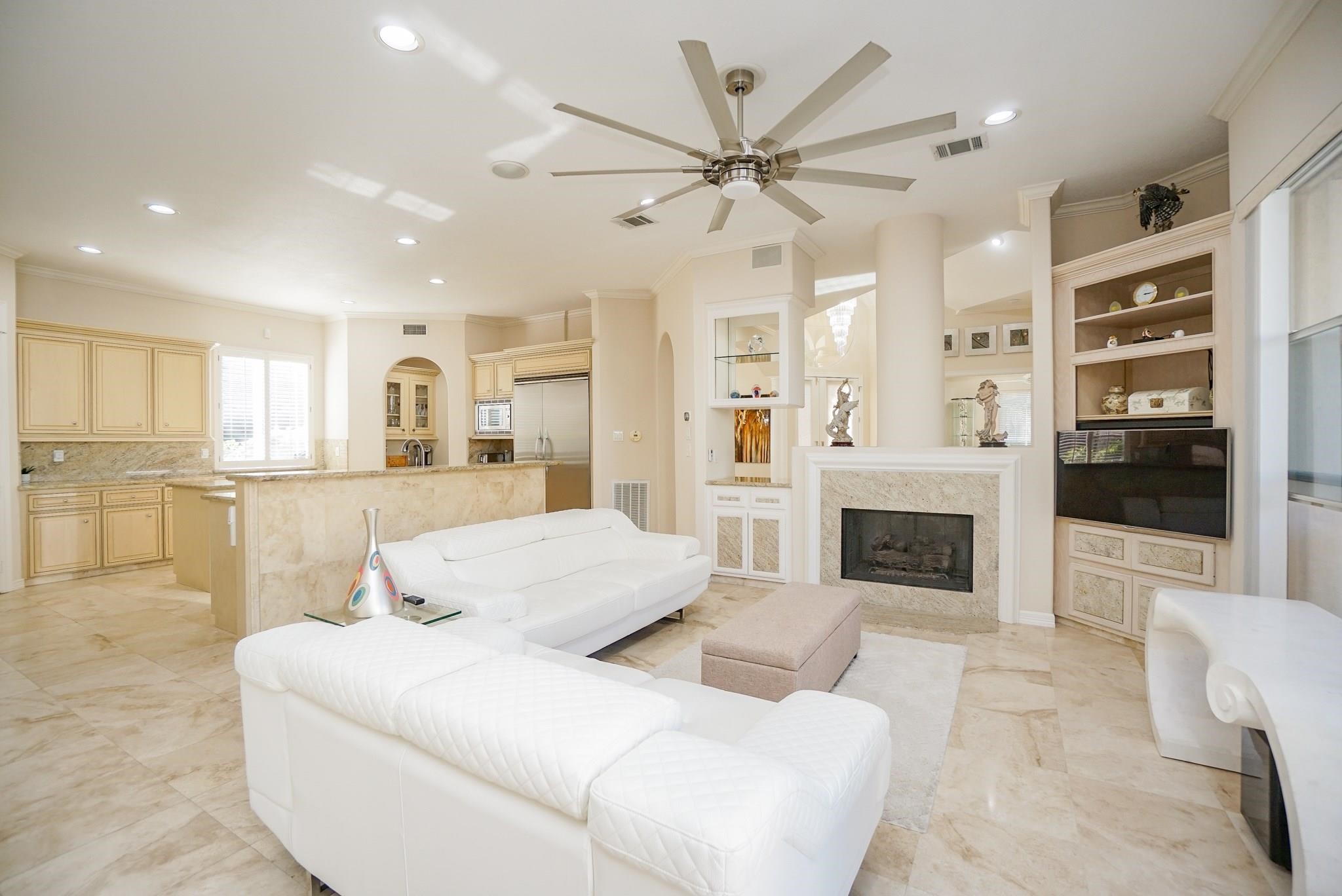 10 Lake Mist Court Property Photo 22