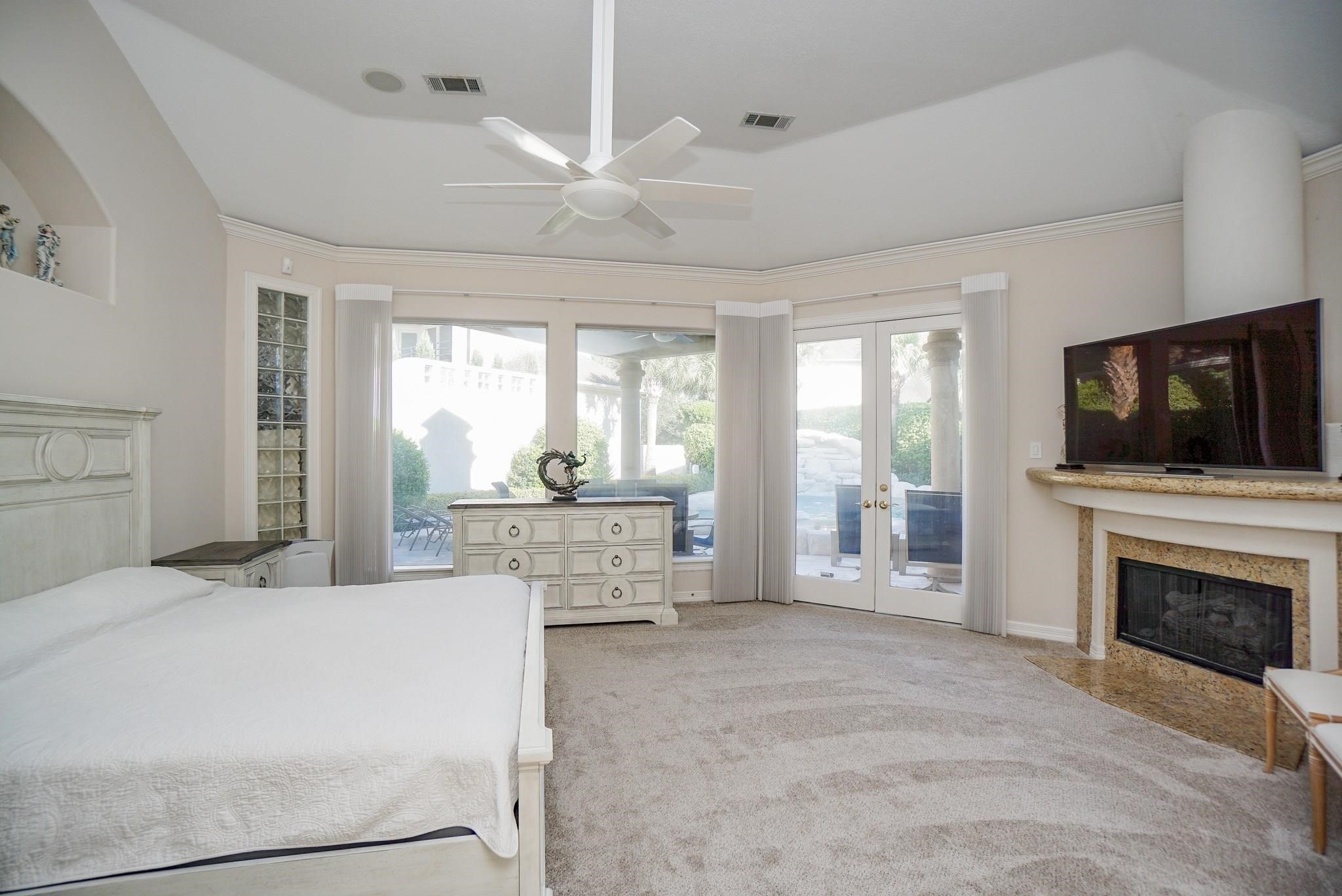 10 Lake Mist Court Property Photo 42