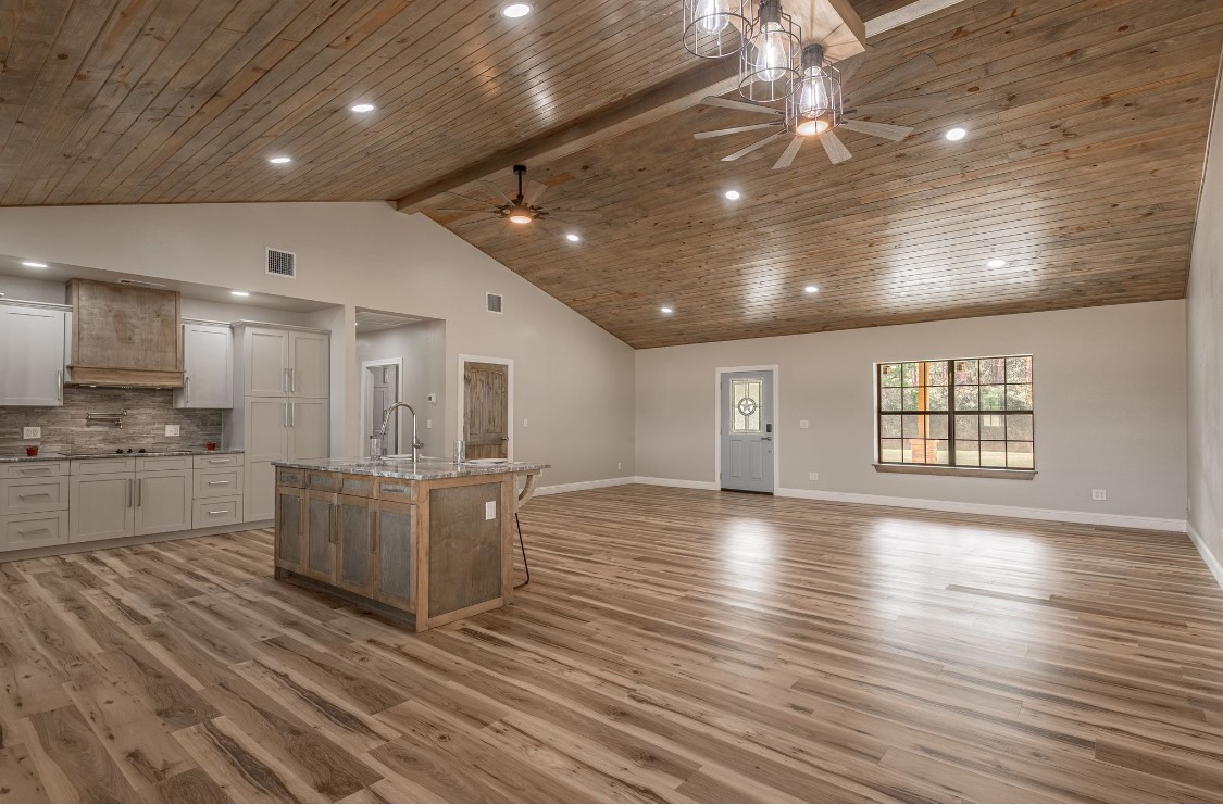 5056 Fm 358 Property Photo 6