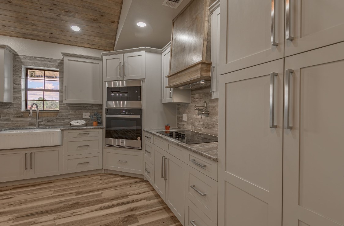 5056 Fm 358 Property Photo 12