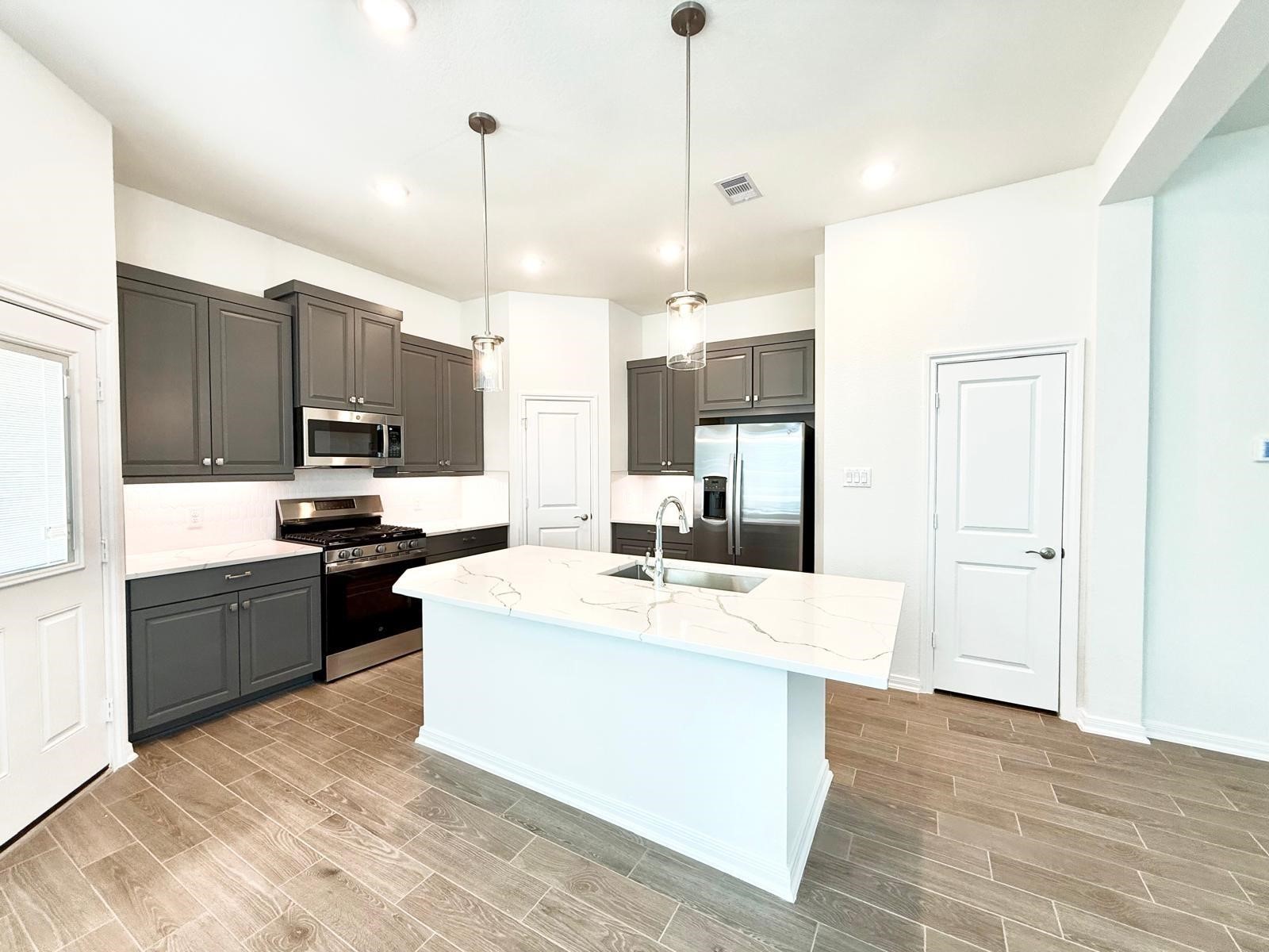 155 W Coralburst Loop Property Photo 5