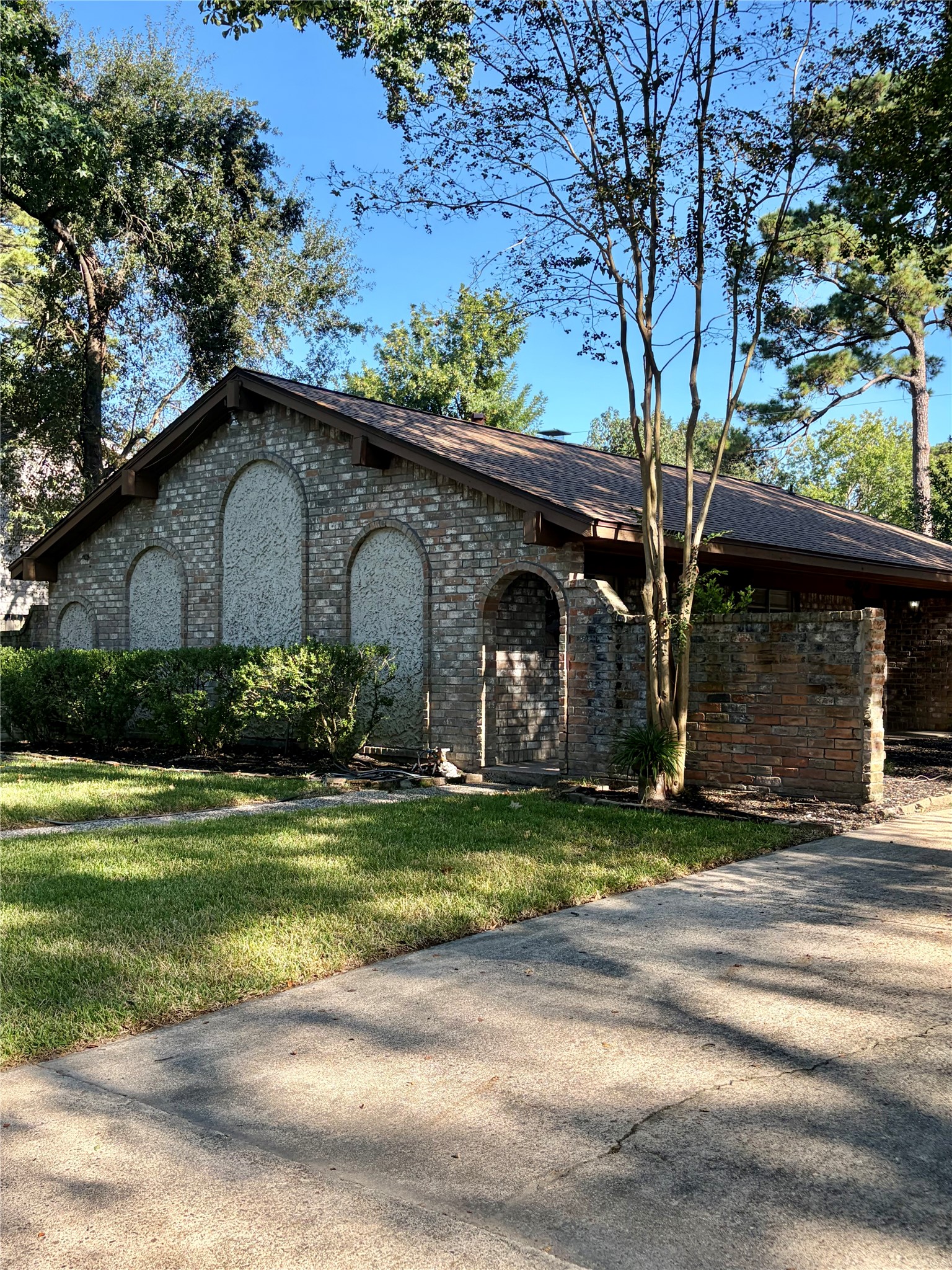 5927 Theall Road Property Photo 1