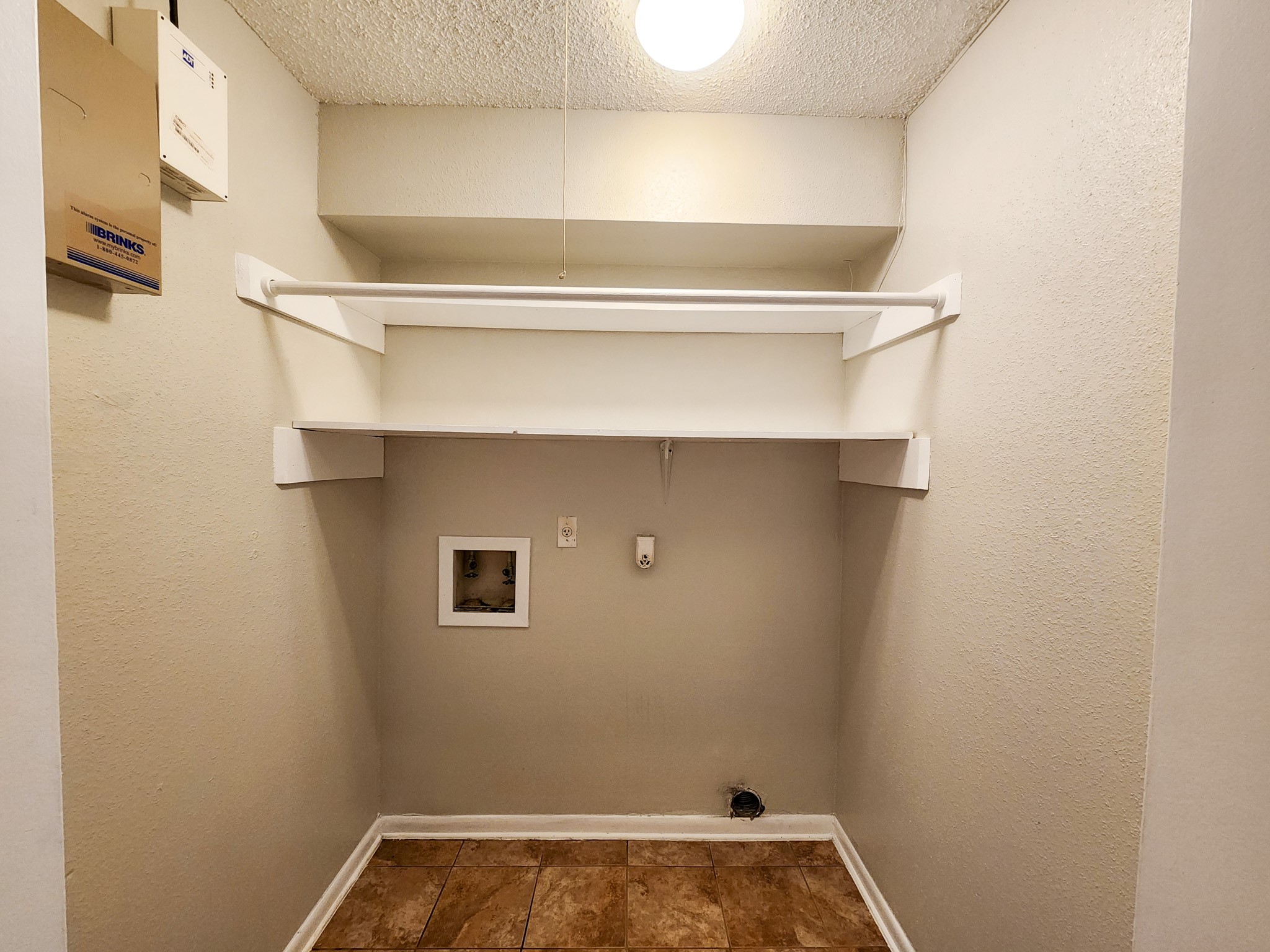 17742 Kings Park Lane Property Photo 6
