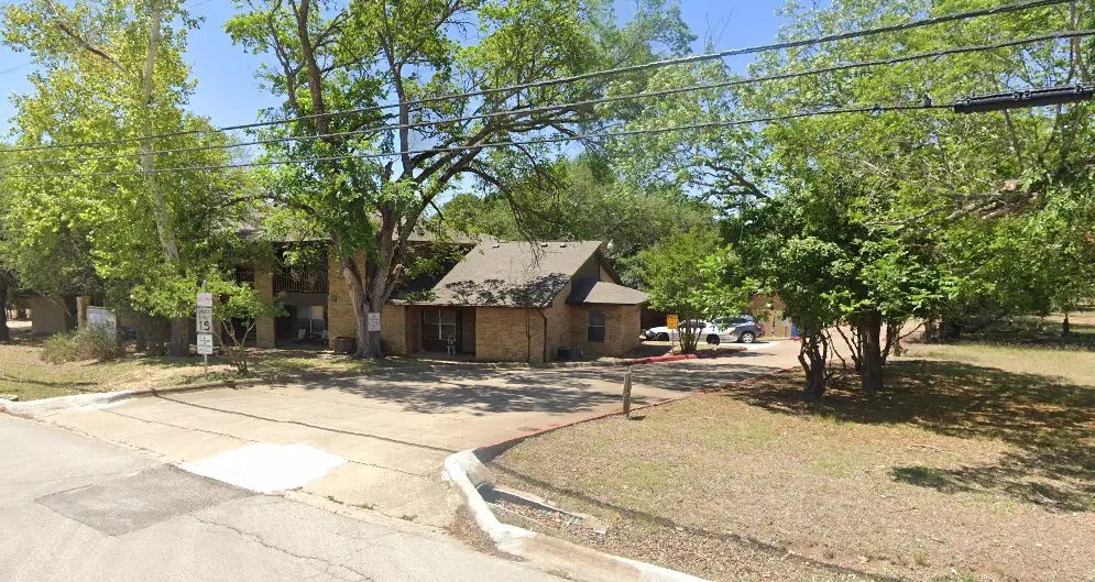 515 Roy St Property Photo 6