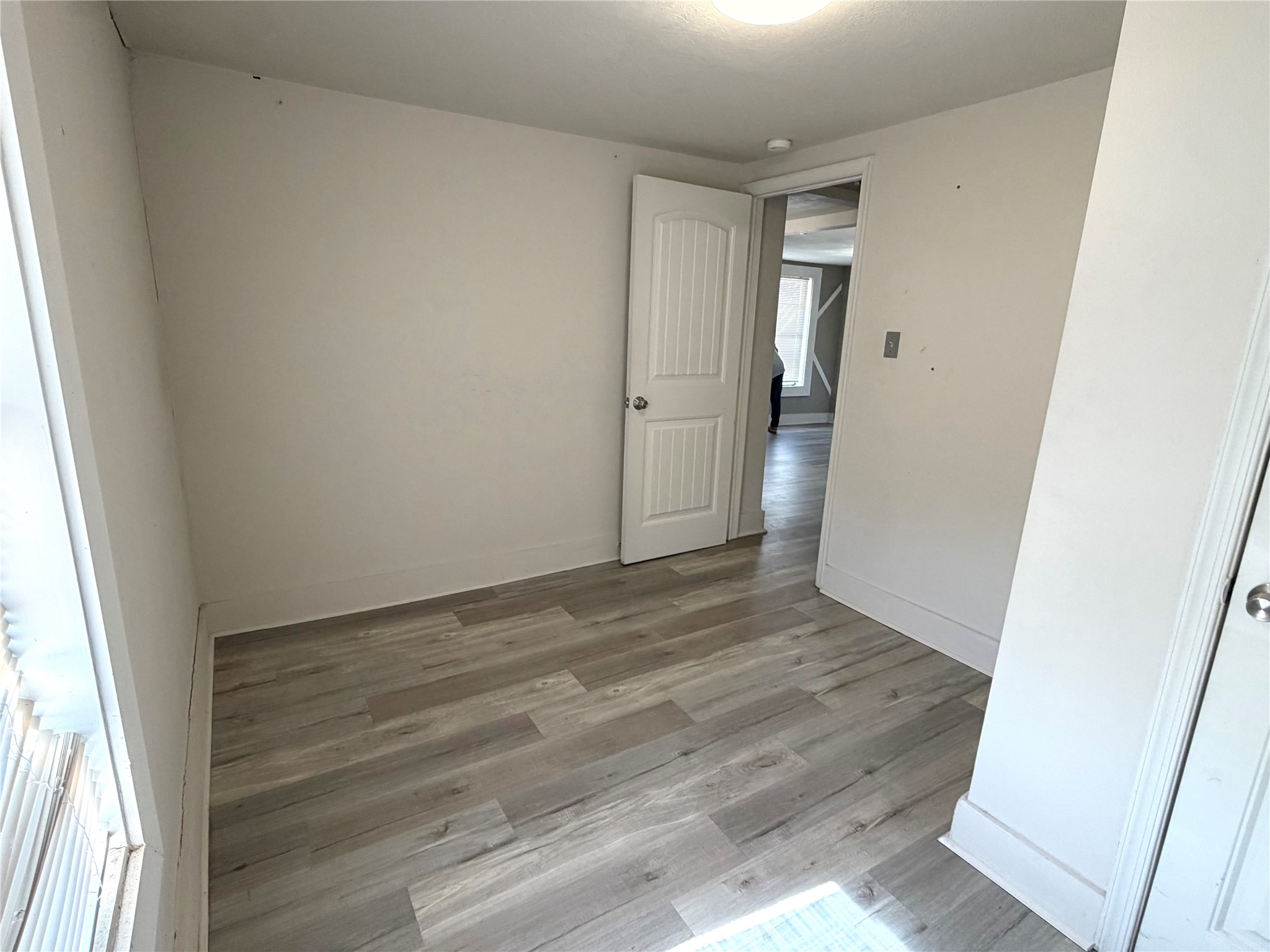 1126 1/2 Ryon Street B Property Photo 7
