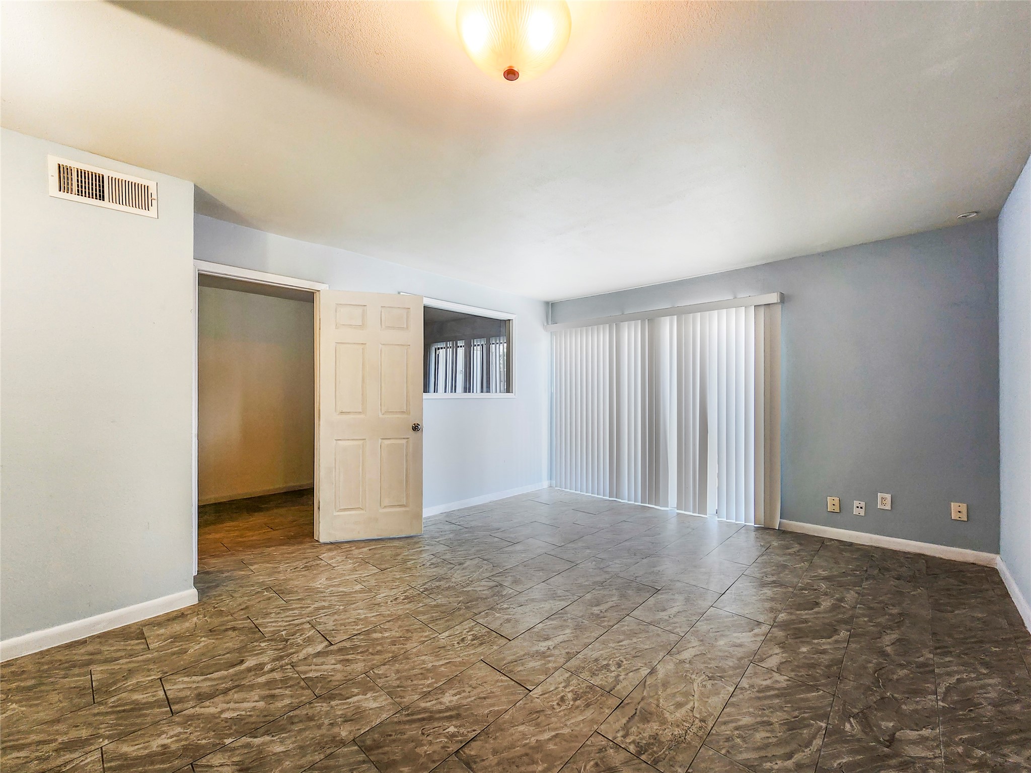 2820 S Bartell Drive 1 Property Photo 1