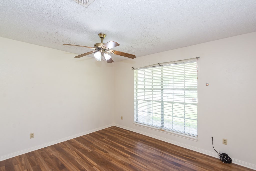8111 Dellanera Drive Property Photo 13