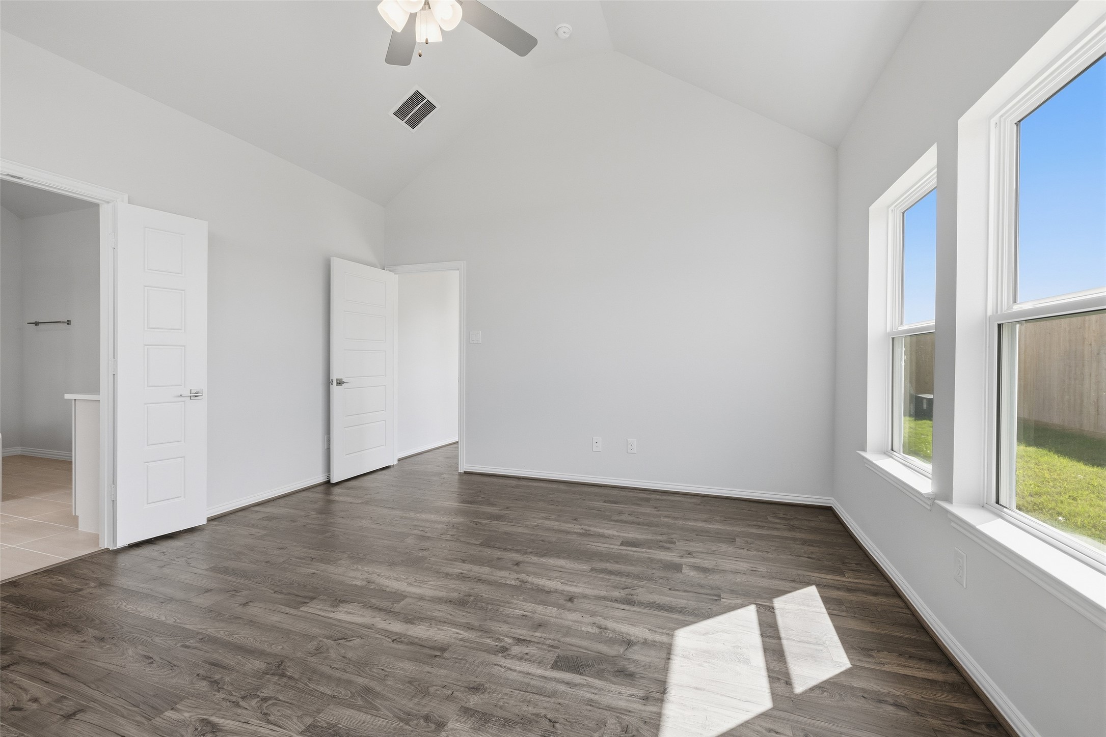 3004 Pasture Lane Property Photo 4