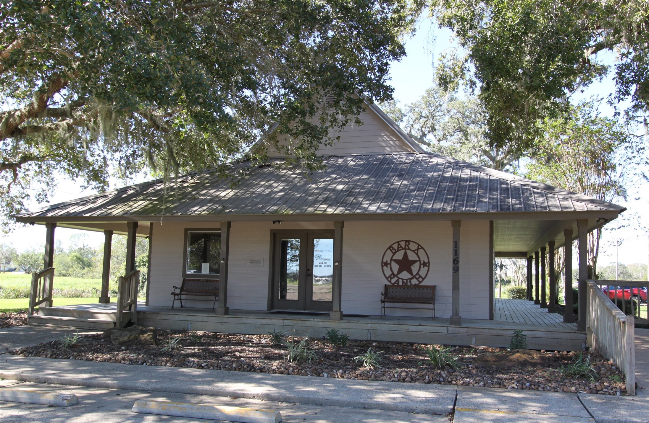 381 Horse Shoe Trail Property Photo 10