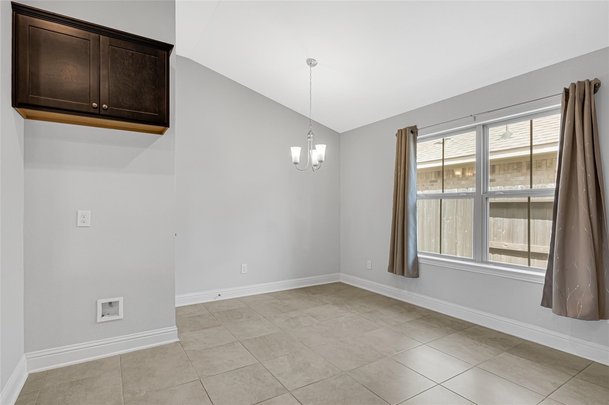 22211 Senoma Ridge Drive Property Photo 5