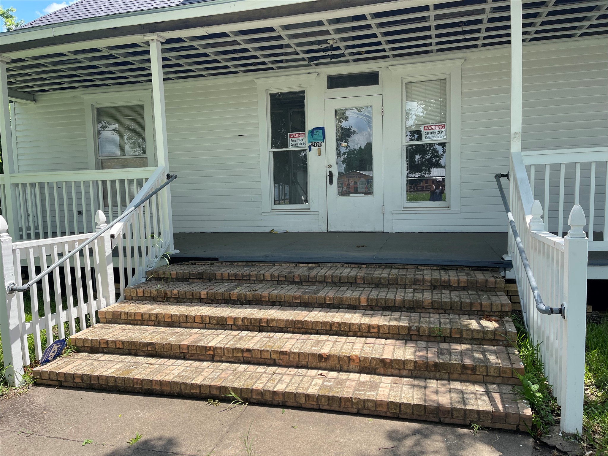 200 W Post Office Street Property Photo 5