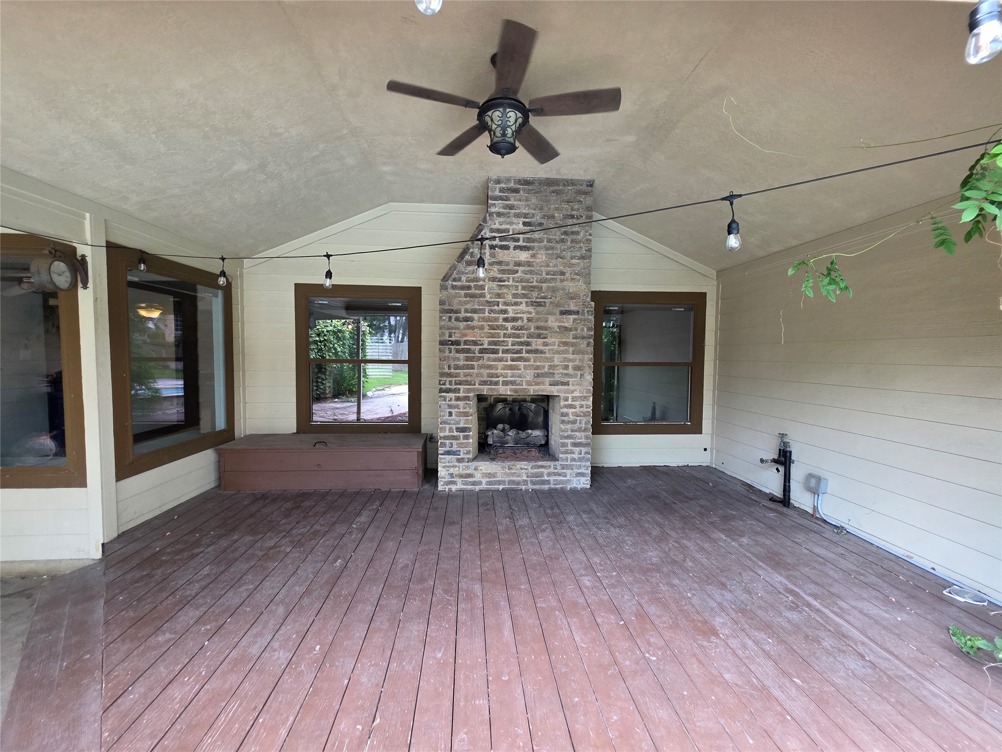 16806 Sandypine Circle Property Photo 6