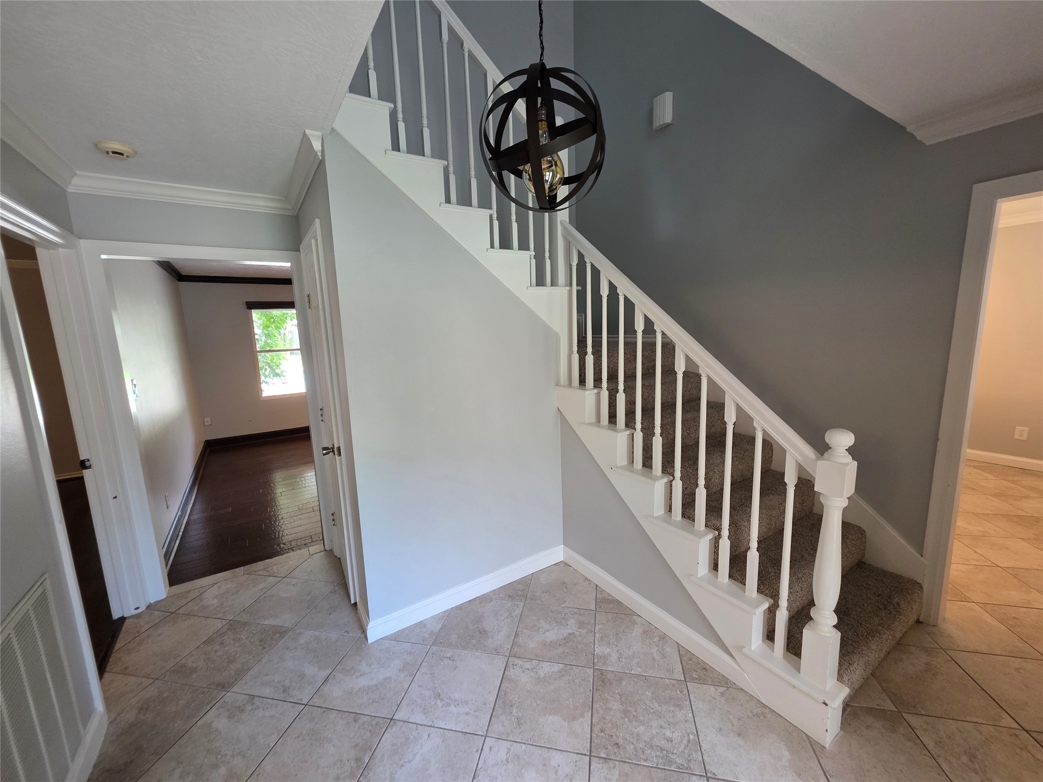 16806 Sandypine Circle Property Photo 7