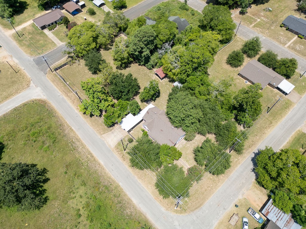 211 S Olive Street Property Photo 3
