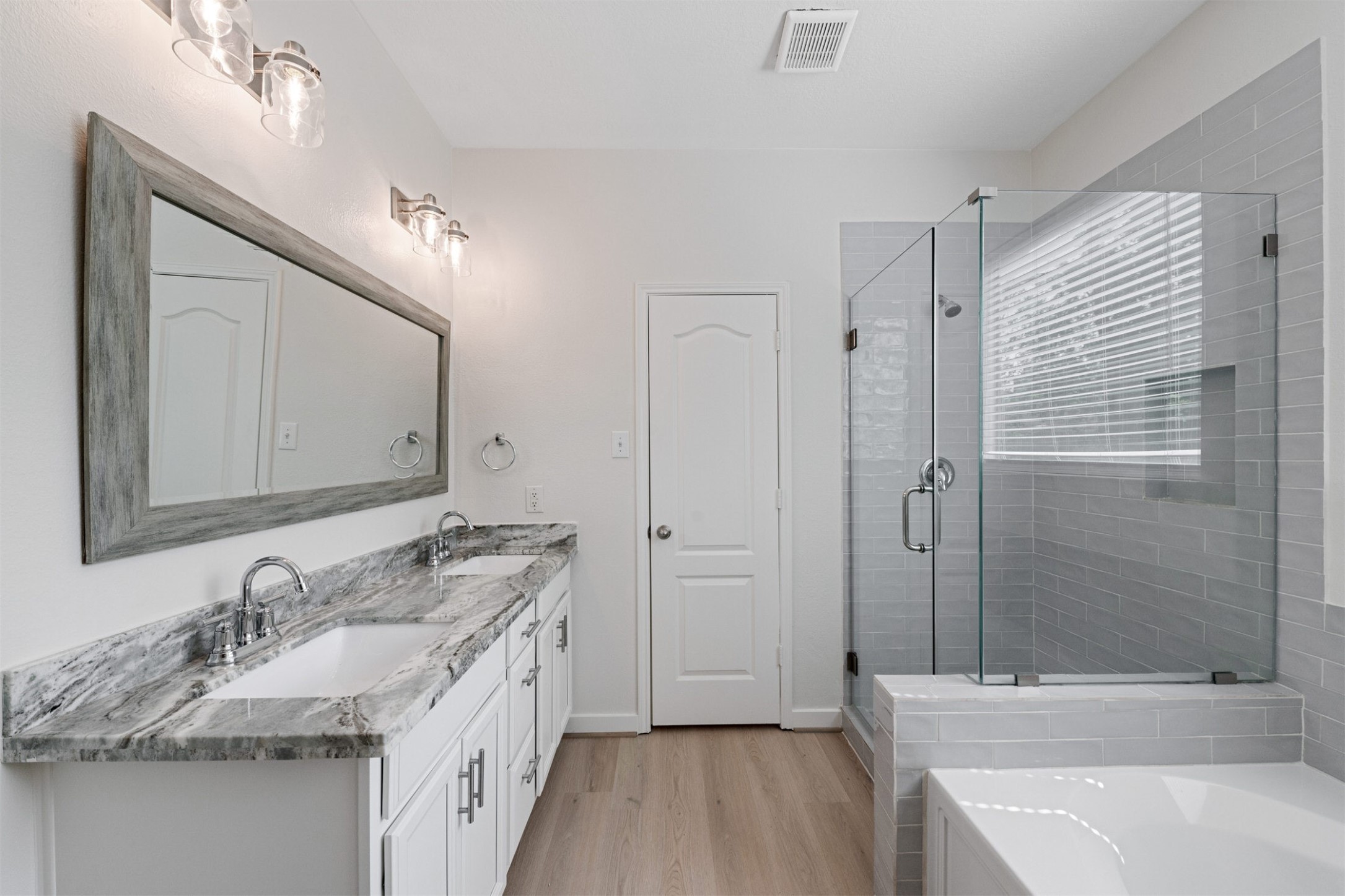 16407 Azimuth Drive Property Photo 35