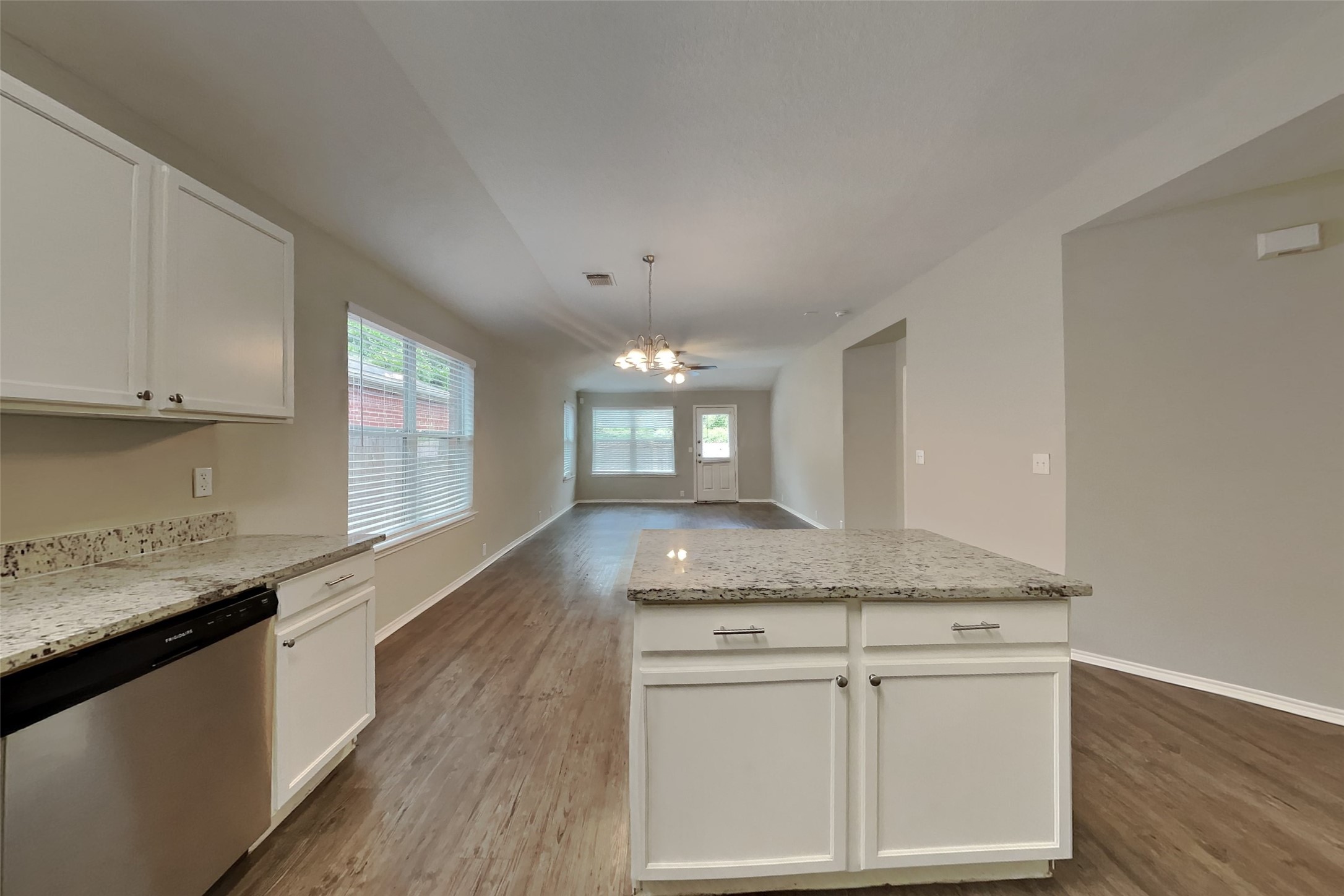 2918 Bison Bluff Property Photo 6