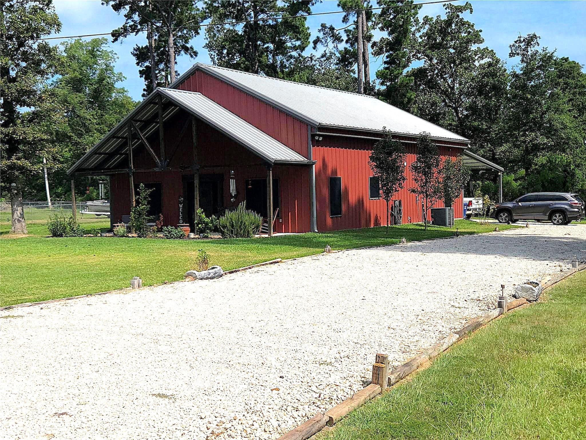 333 Edgewood Property Photo 4