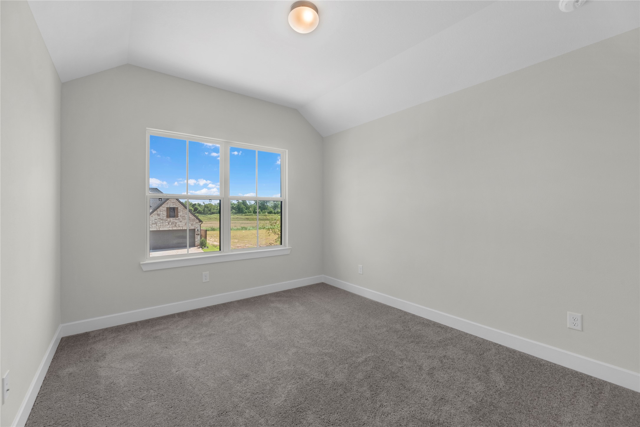 217 Yellow Rosewood Lane Property Photo 15