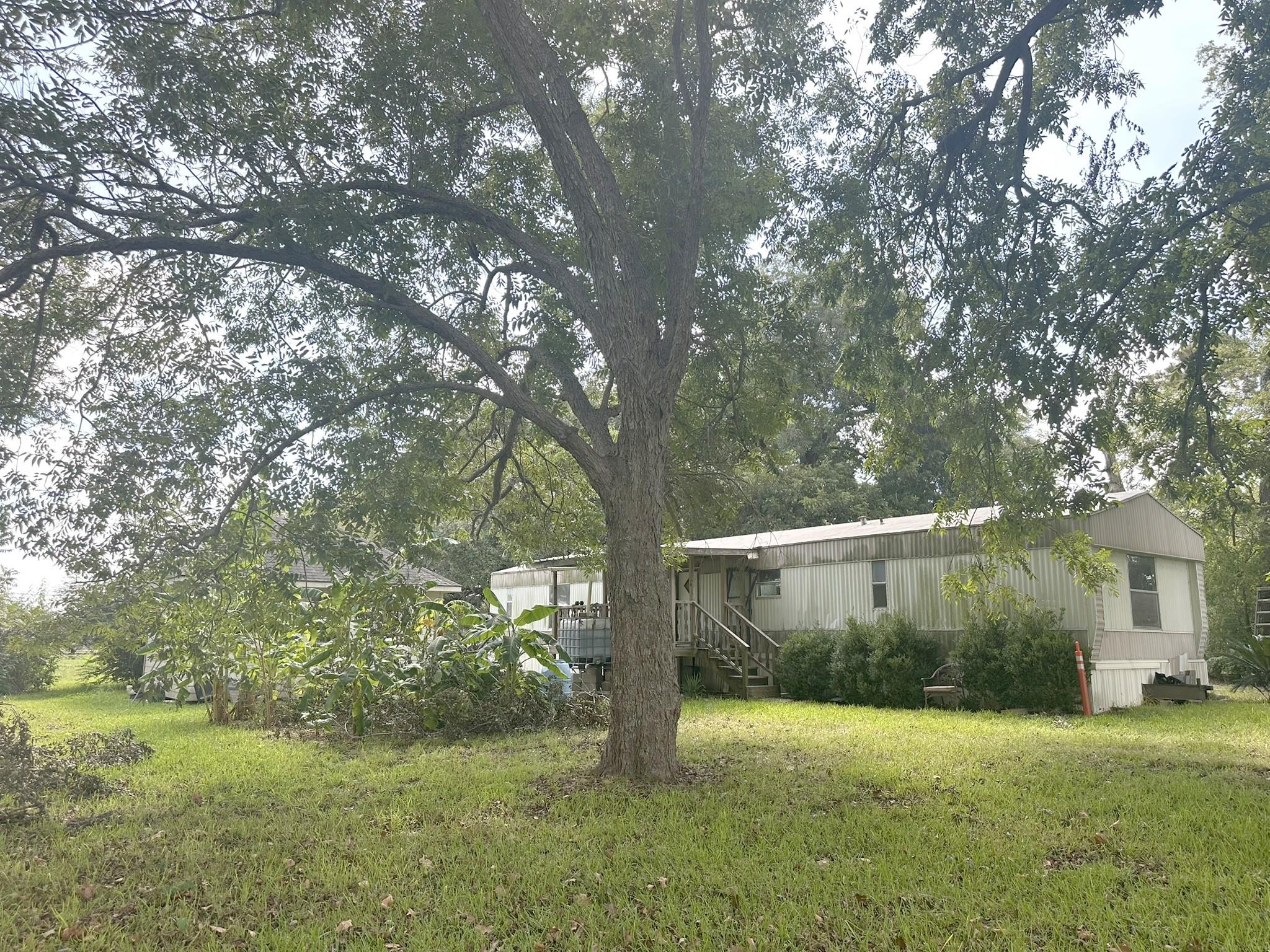 414 Shaw Street, Alvin Tx 77511 Property Photo 1