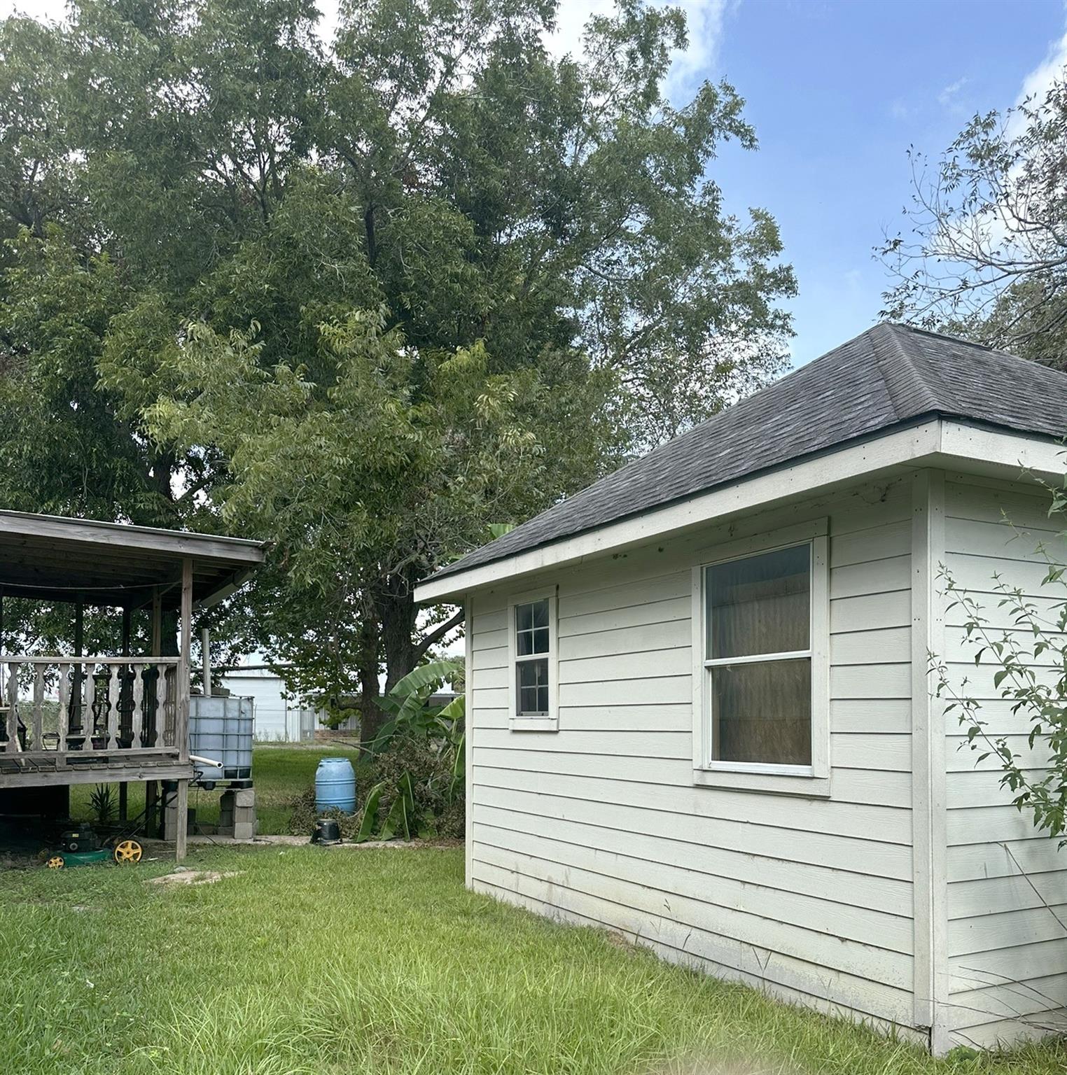414 Shaw Street, Alvin Tx 77511 Property Photo 11