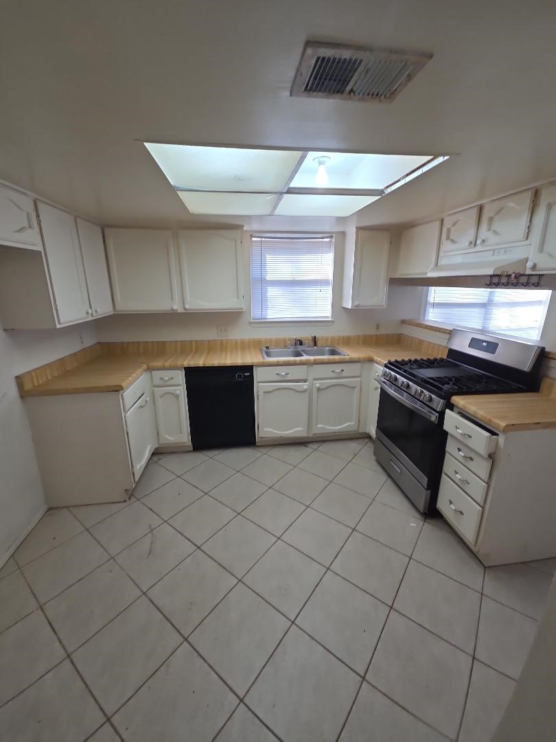3402 Acorn Way Lane Property Photo 8