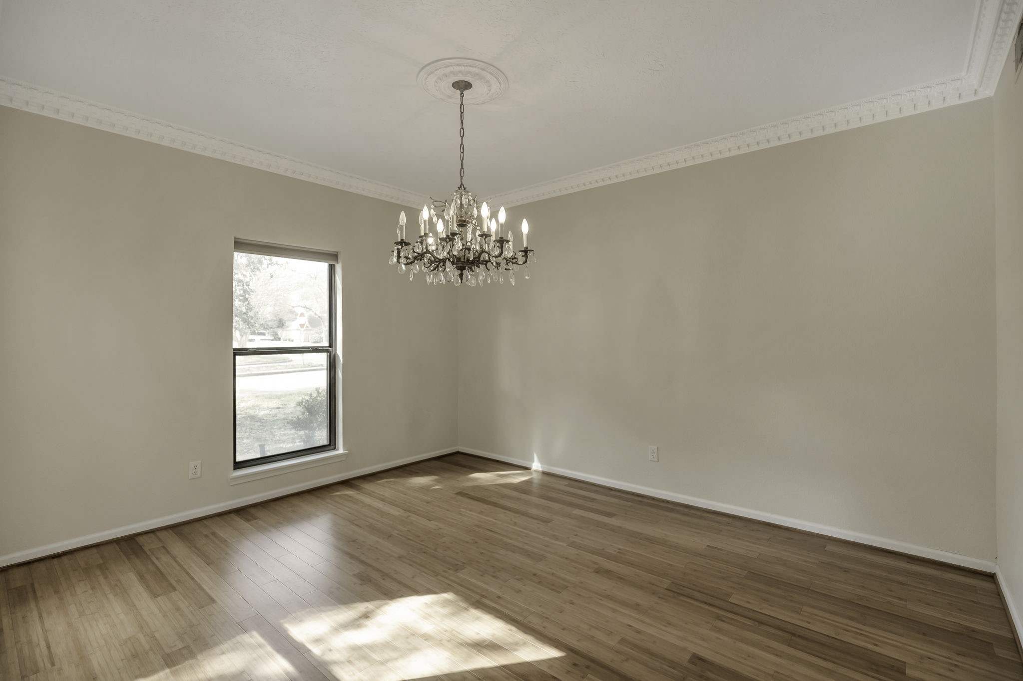 1126 Crossroads Drive Property Photo 6