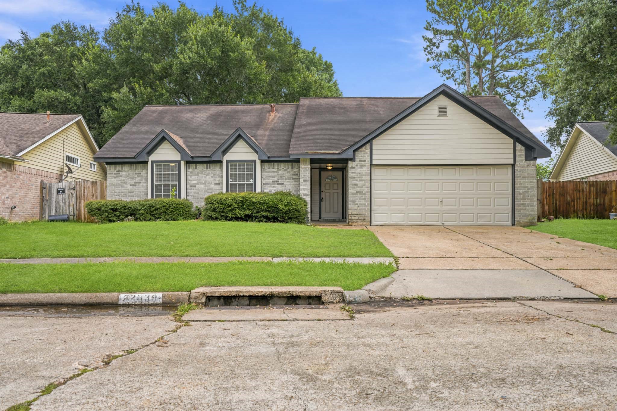 22039 Rivermead Drive Property Photo 1