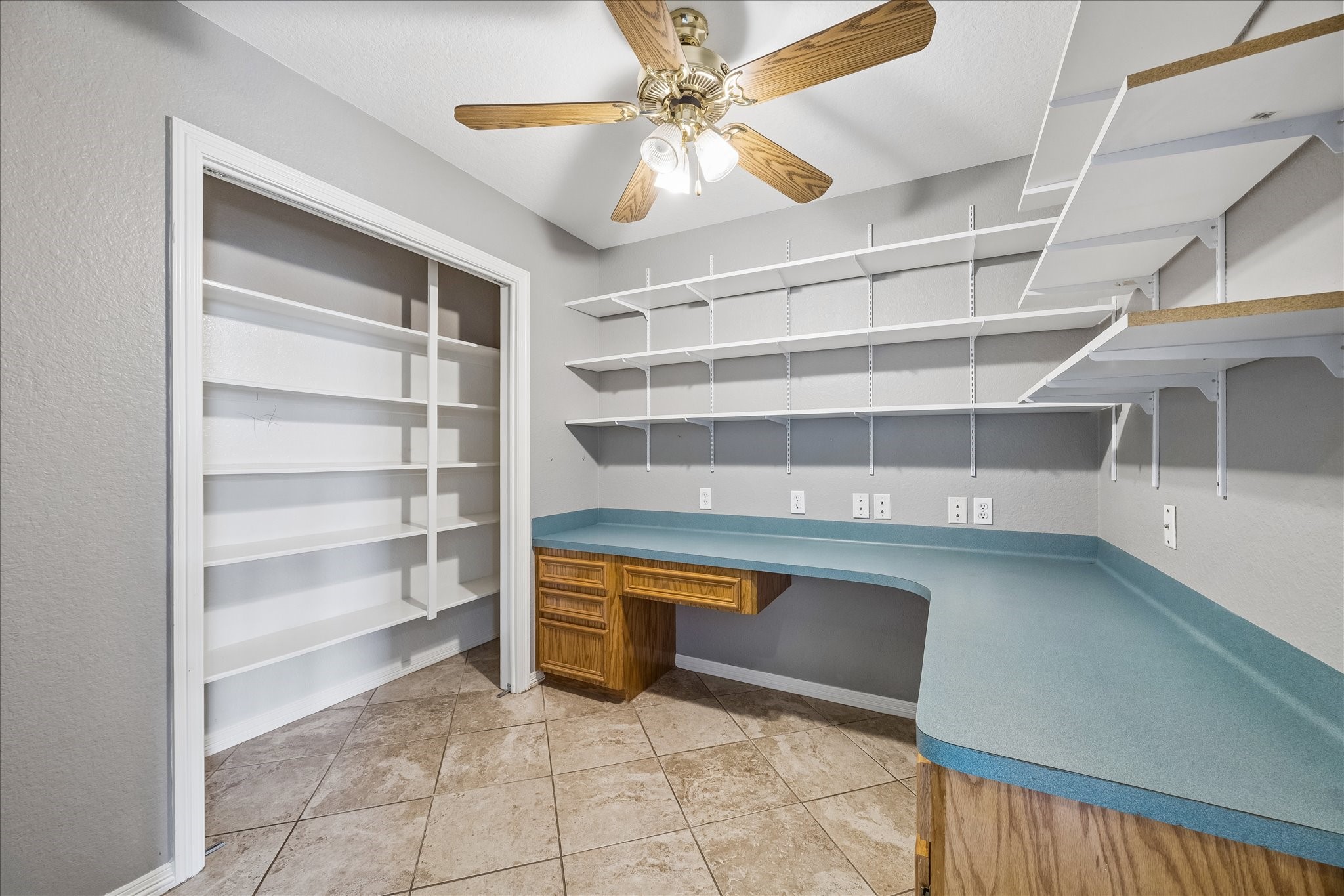 9102 N Humble Camp Road Property Photo 9