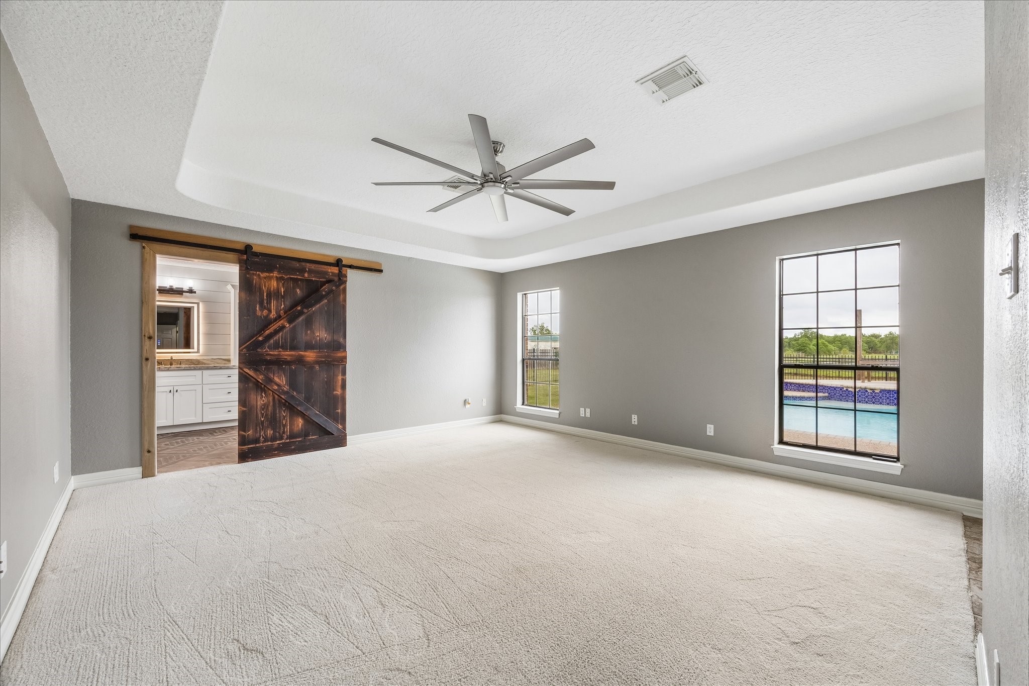 9102 N Humble Camp Road Property Photo 14
