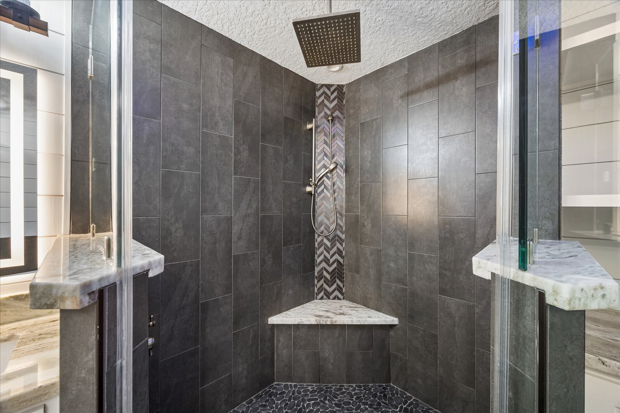 9102 N Humble Camp Road Property Photo 17