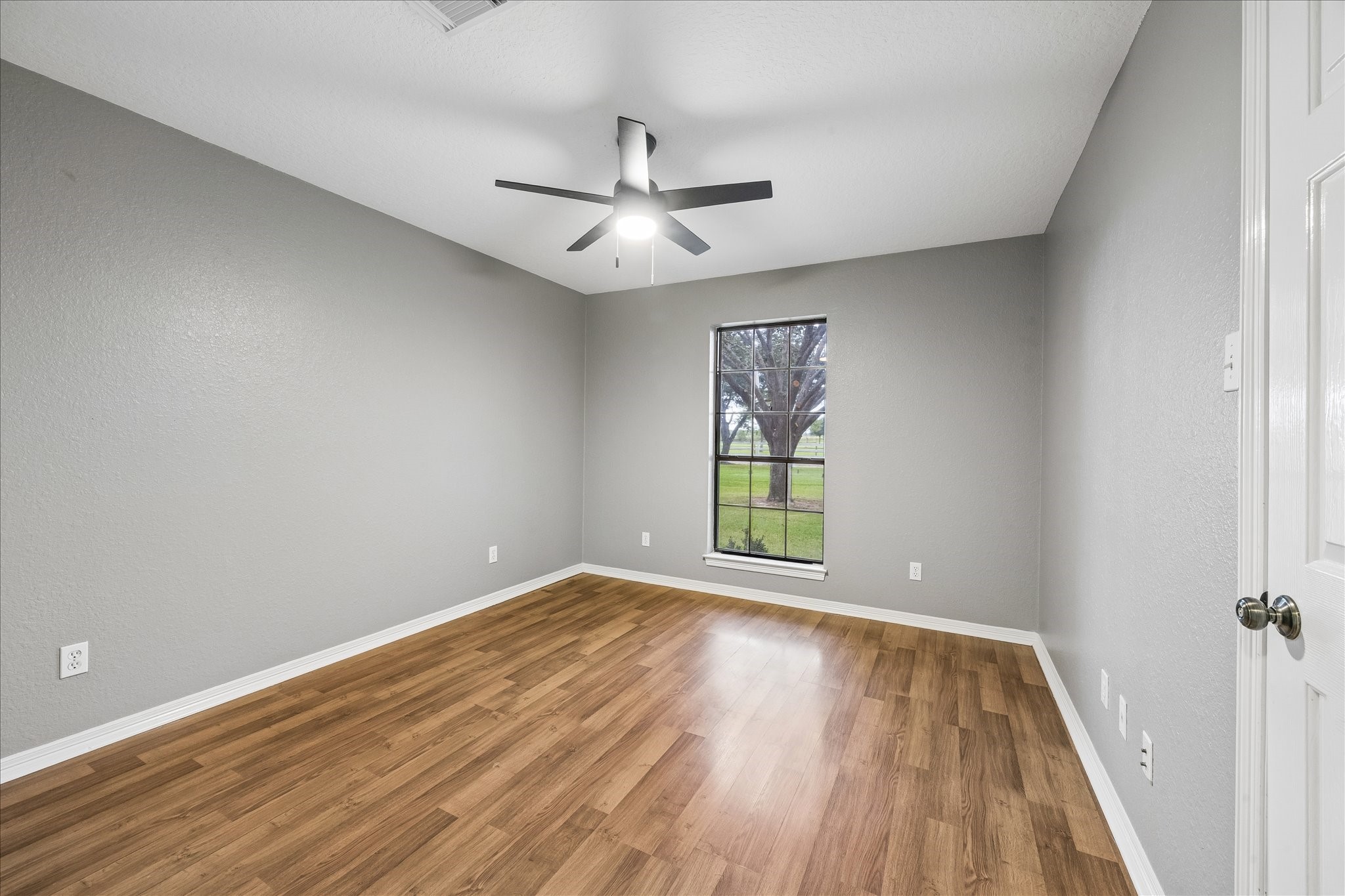 9102 N Humble Camp Road Property Photo 23