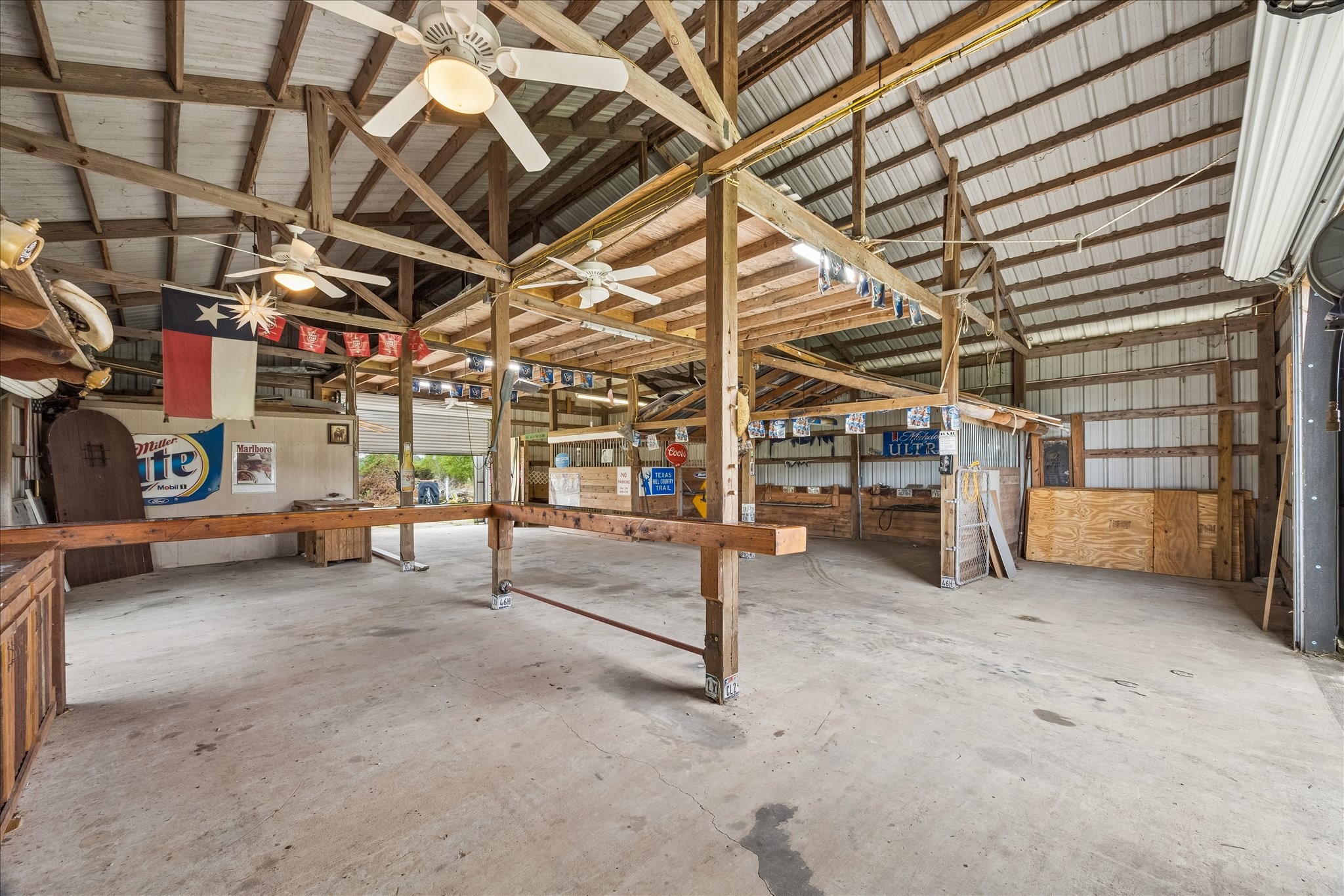 9102 N Humble Camp Road Property Photo 32