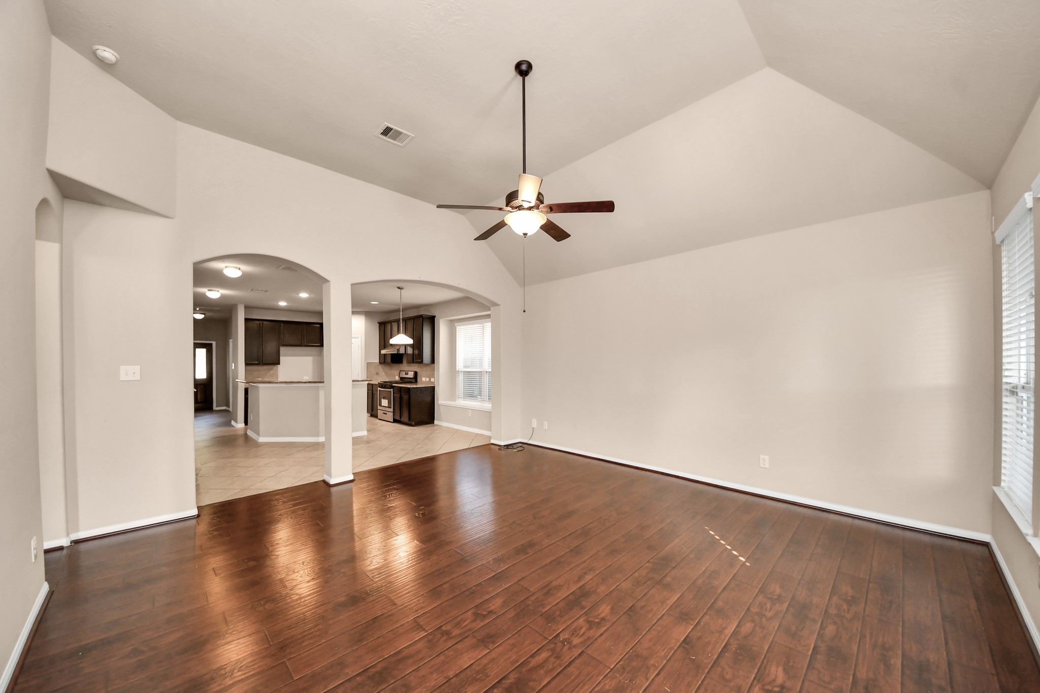 3115 Lake Drive Property Photo 5