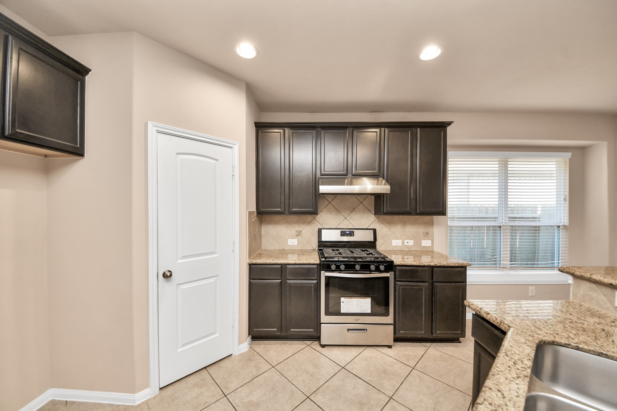 3115 Lake Drive Property Photo 8