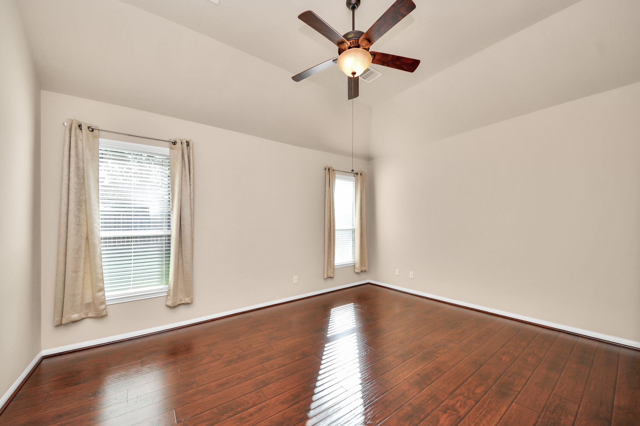 3115 Lake Drive Property Photo 22