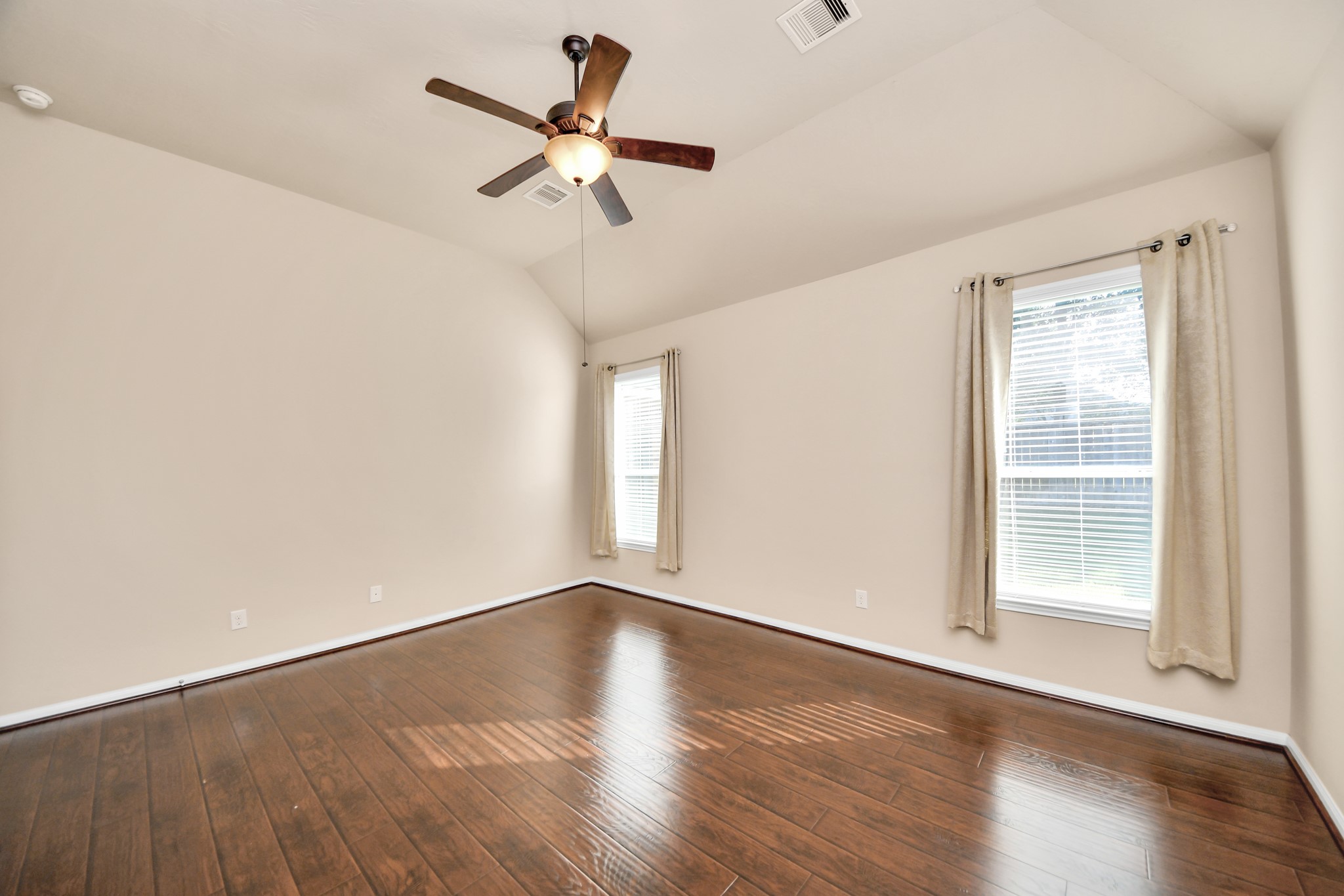 3115 Lake Drive Property Photo 24