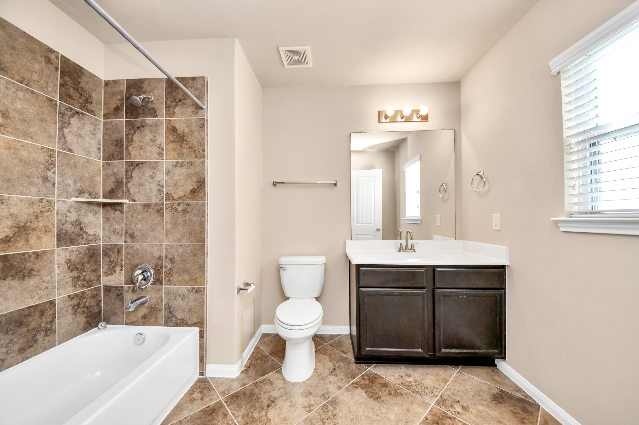 3115 Lake Drive Property Photo 31
