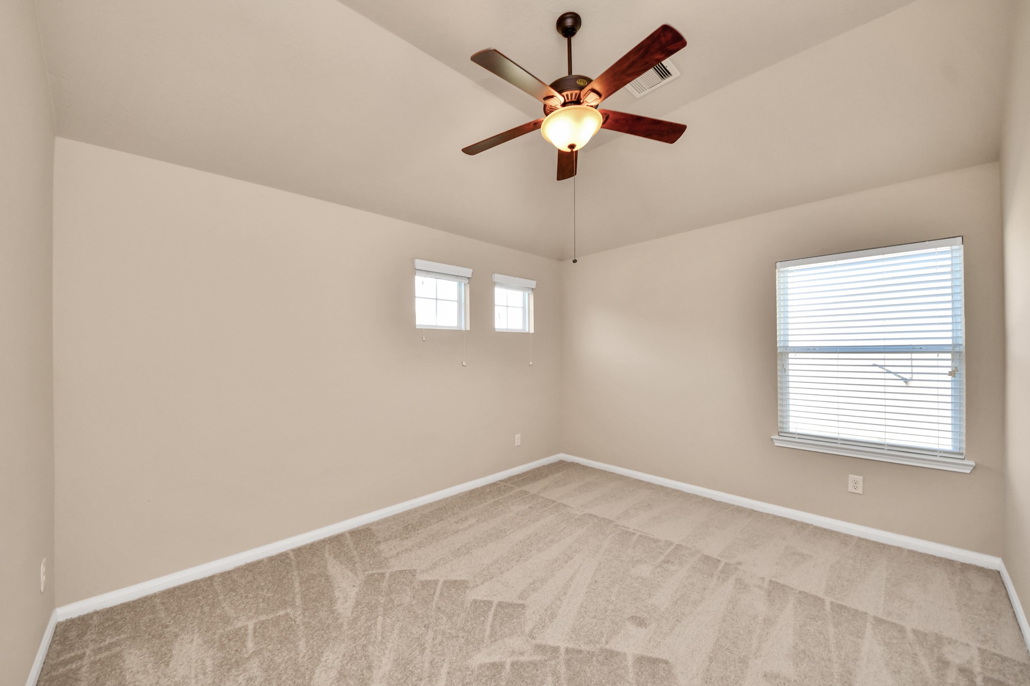 3115 Lake Drive Property Photo 33