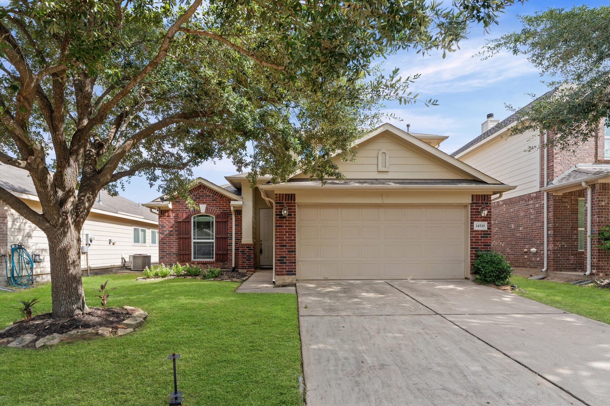 24530 Lakecrest Town Drive Property Photo 1