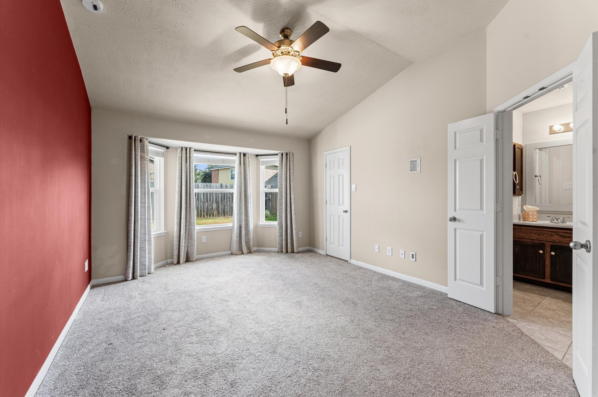 24530 Lakecrest Town Drive Property Photo 12