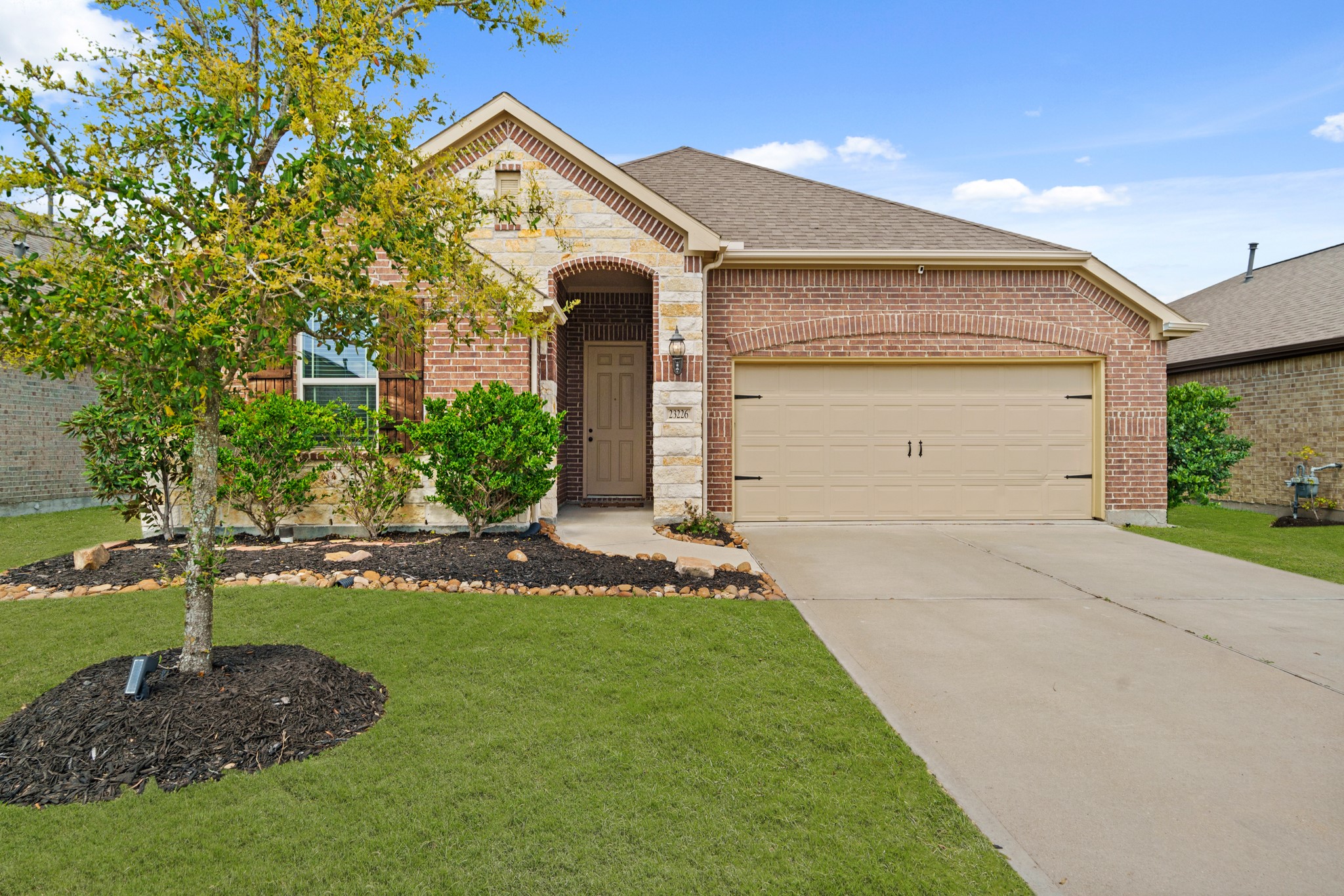 23226 Briarstone Harbor Trail Property Photo 1