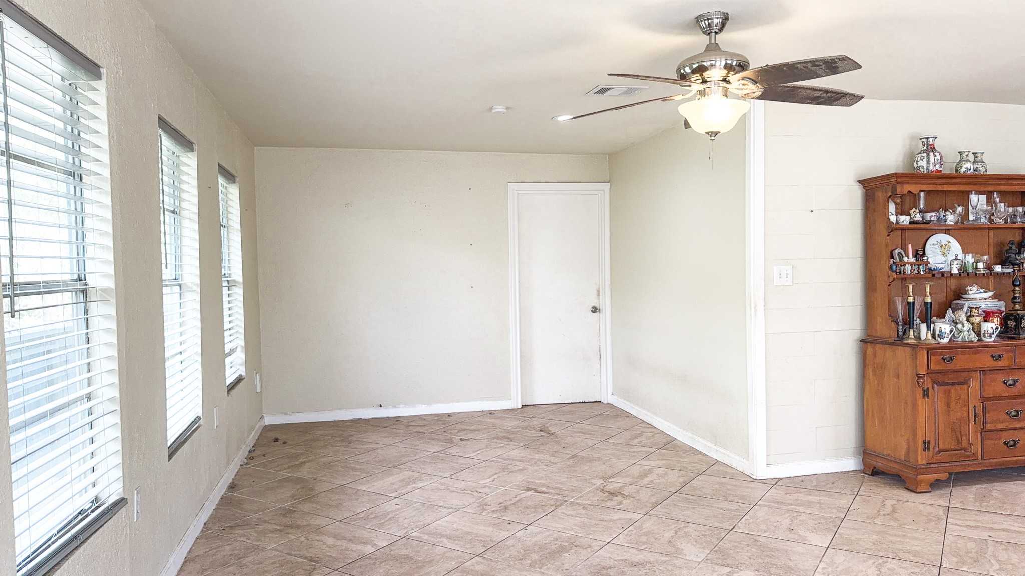 6114 Lazy Lane Property Photo 12
